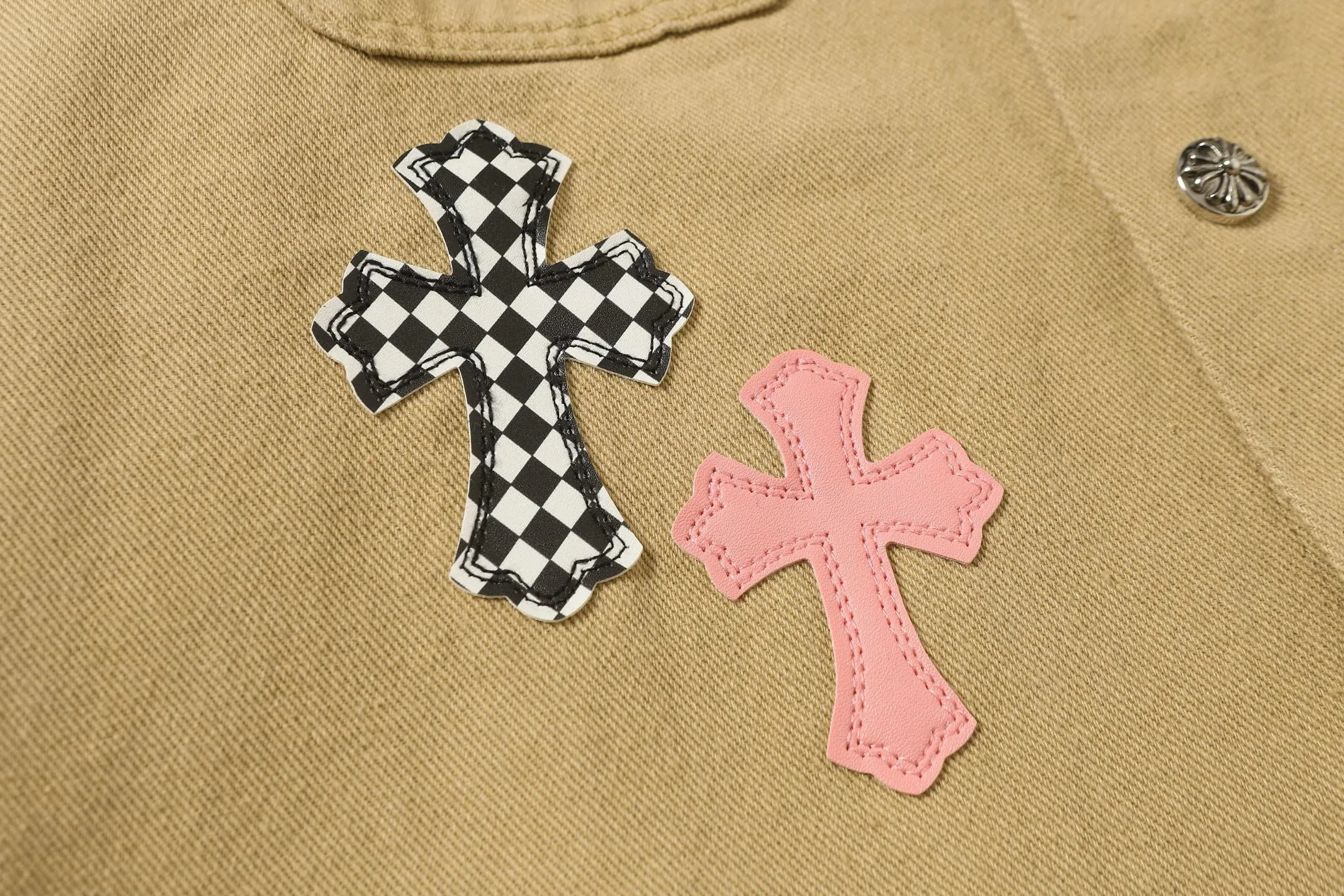 P350 Chrome Hearts Chrome Hearts cross-stitched leather embroidered shirt denim jacket Color: Picture color Code number: M-3XL